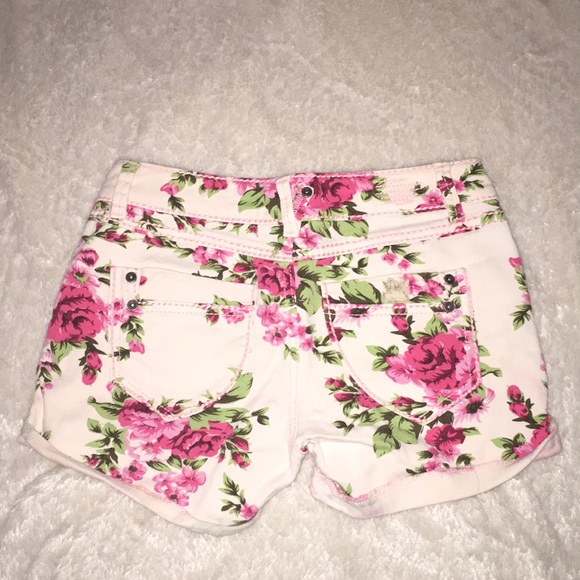 Floral Shorts - Picture 4 of 6